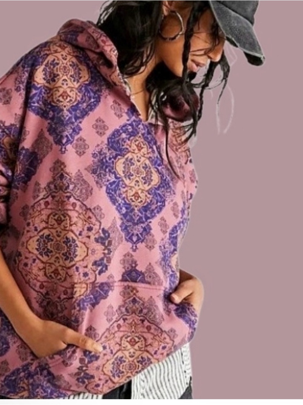 We The Free it’s a vibe oversized hoodie - Picture 2 of 5